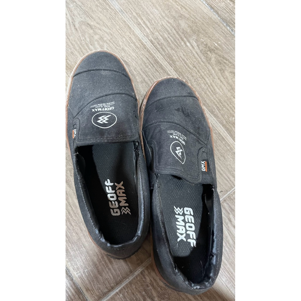 Geoff Max model Meery Black Gum