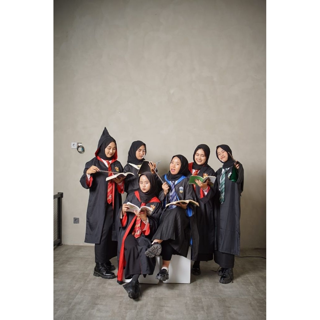 Satu set 5 item paket jubah plus dasi tongkat topi dan kacamata harry Potter kostum yearbook harpot 