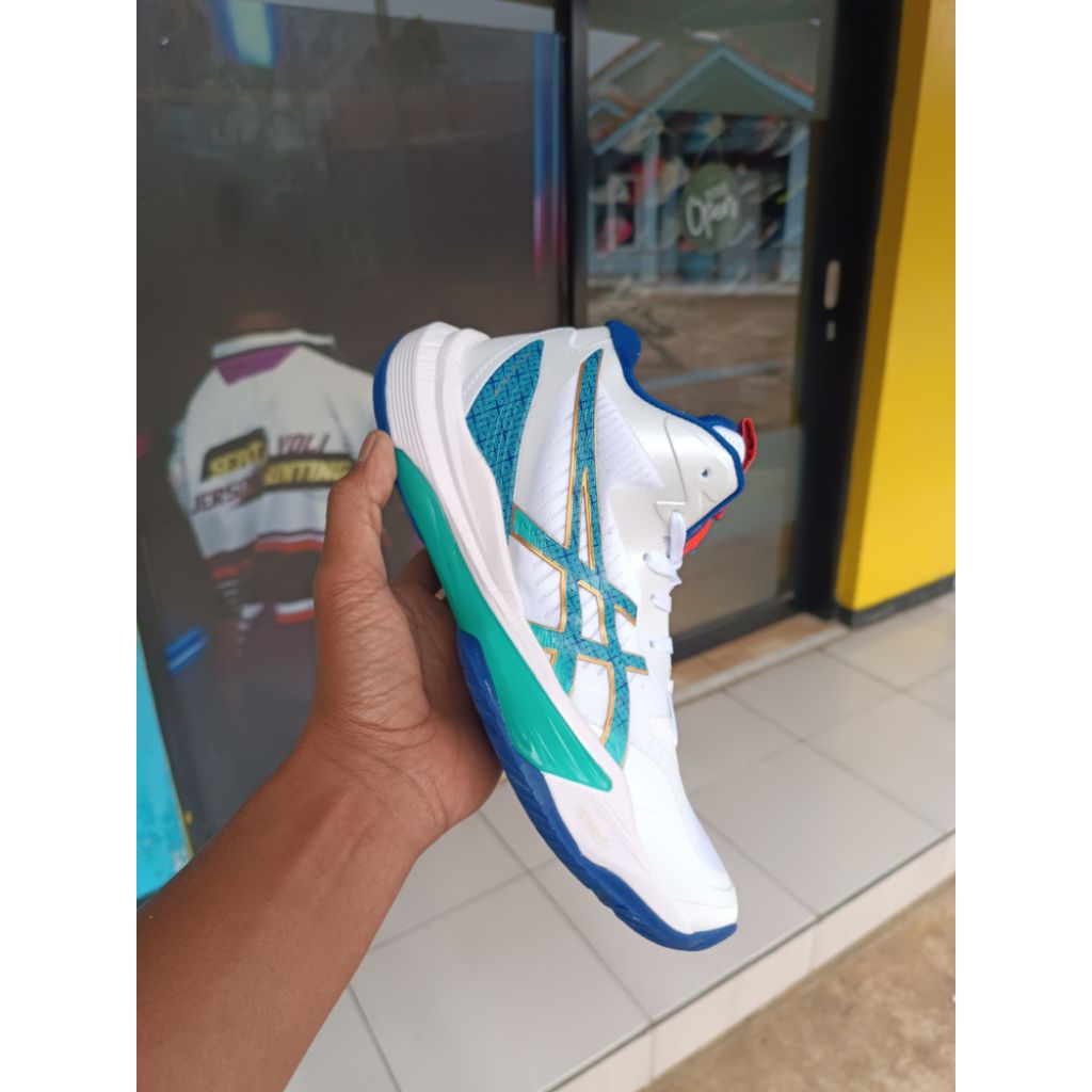 Sepatu asic sky elite ff