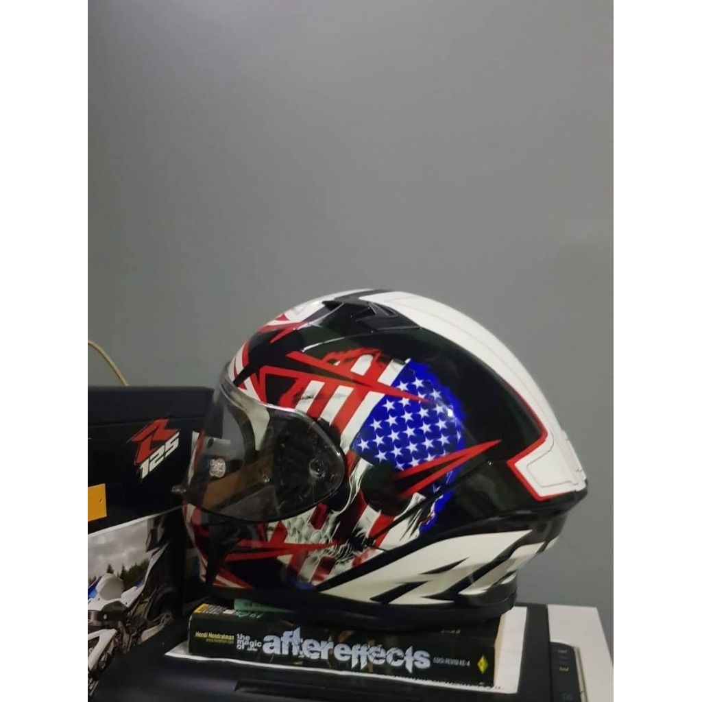 helm full face airoh