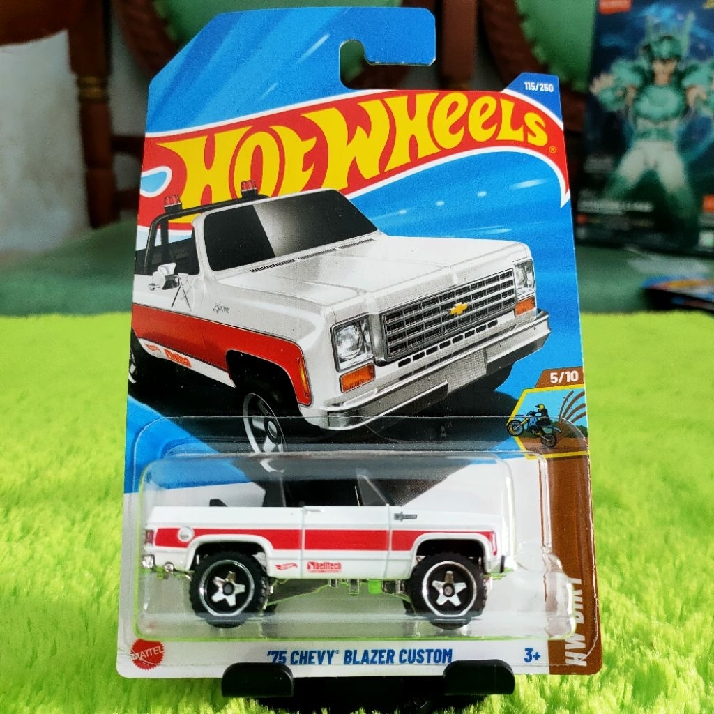 HotWheels Hot Wheels '75 Chevy Blazer Custom White Putih