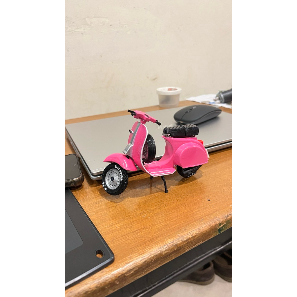 Miniatur Vespa PTS Skala 1:12 Full 3D Printed
