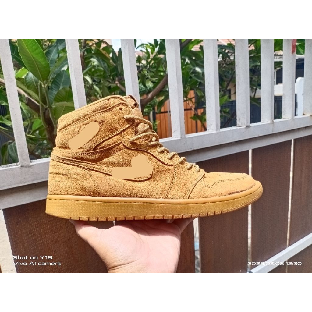 sneakers wheat size 44 bekas second preloved