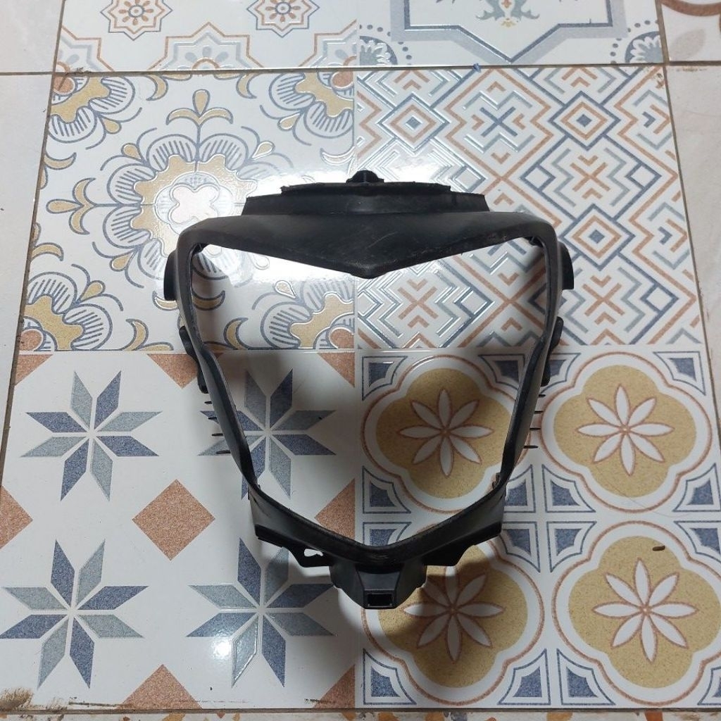 Batok Lampu Depan CB150R StreetFire Original