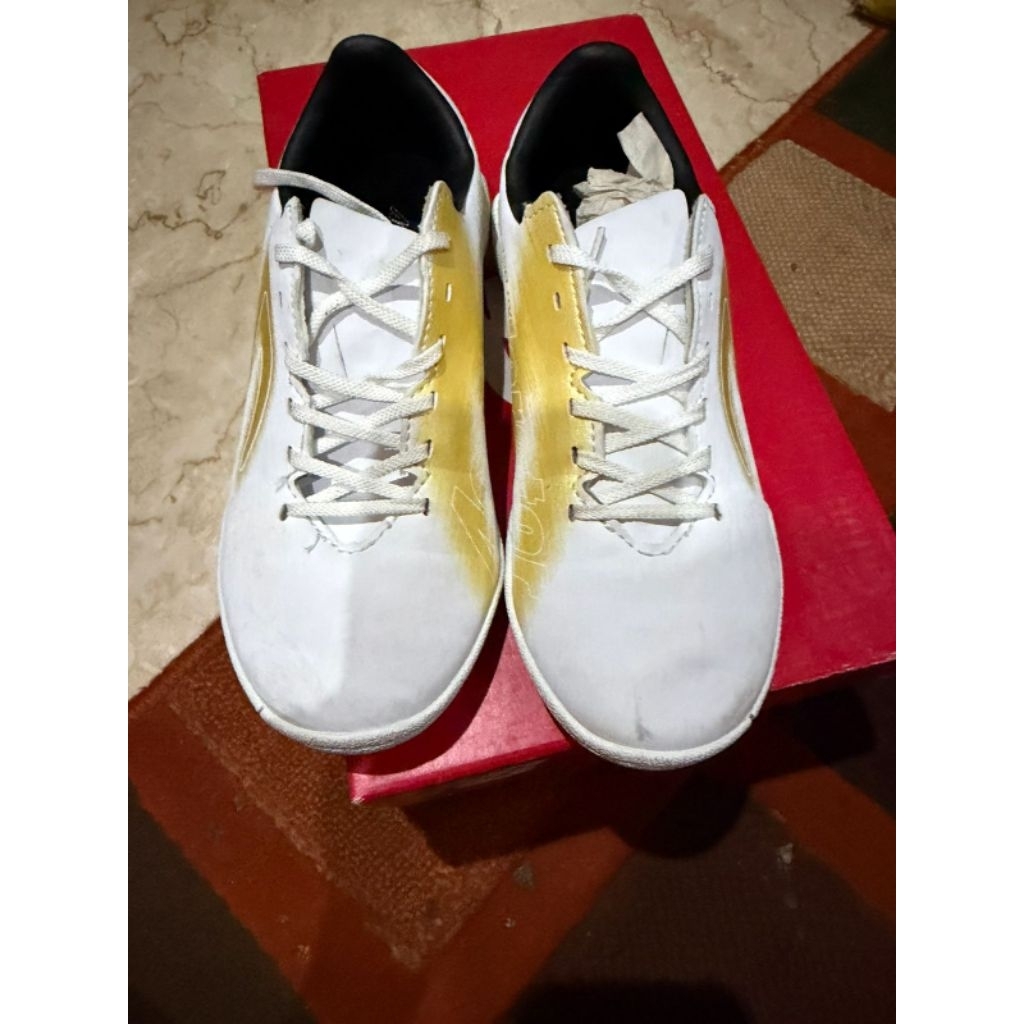 Sepatu Futsal Anak Specs (preloved)