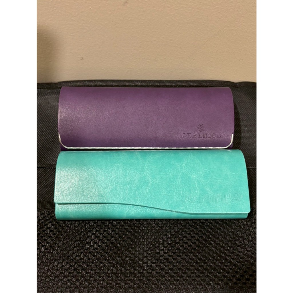 Case kacamata/tempat kacamata