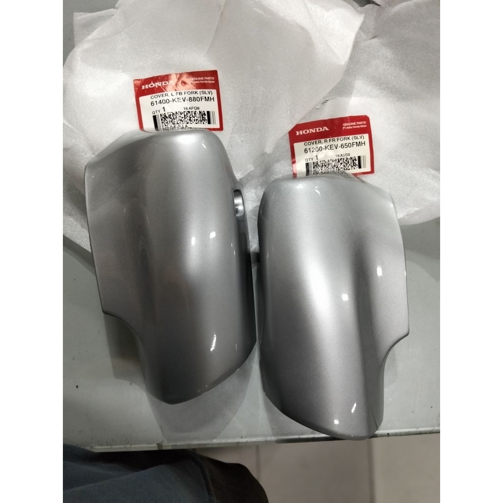 Cover kuping spakbor depan kanan dan kiri untuk motor Supra x 100cc number part 61200KEV650FMH & 614