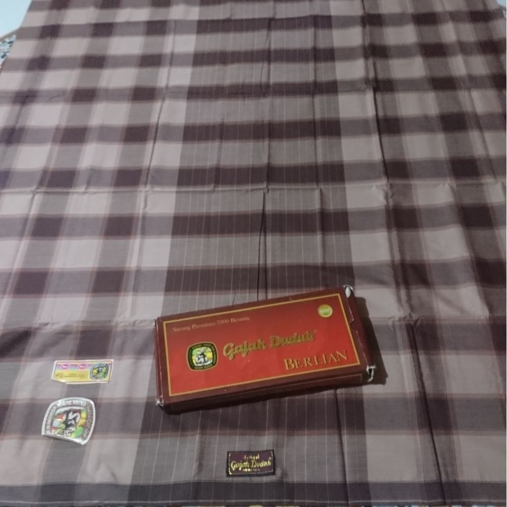 sarung gajah duduk berlian 7000 benang