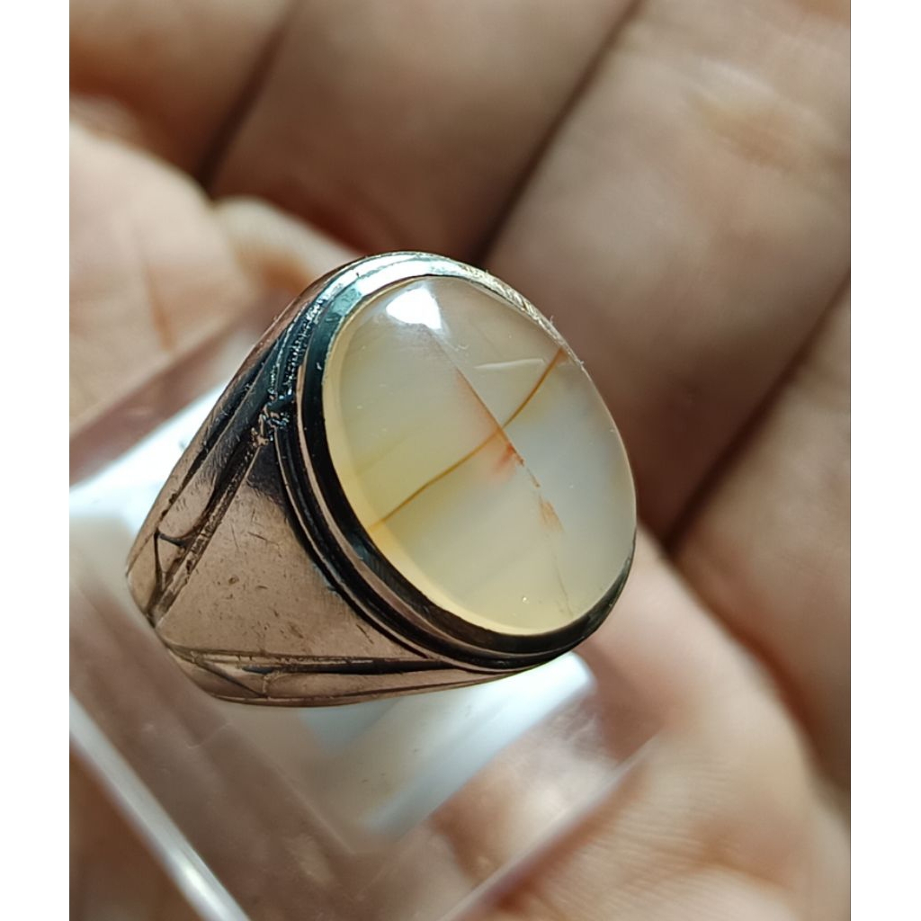 Cincin Akik Tapak Jalak Kristal Urat Merah