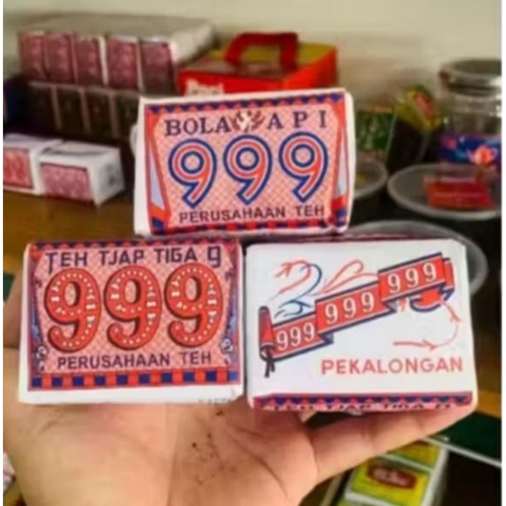 Teh 999 putih bola api 42 gram 1 slop isi 10 pcs