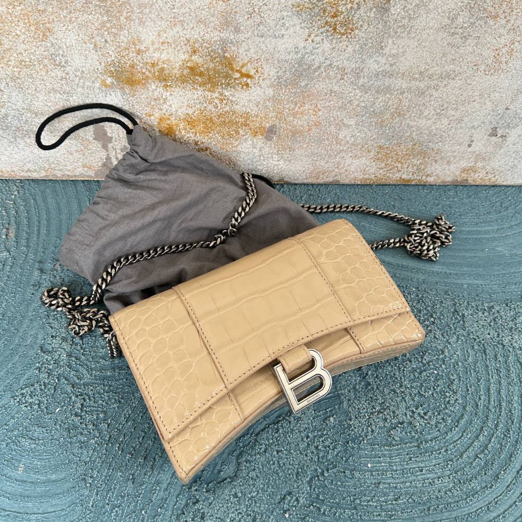 Balenciaga Hourglass Croco WOC Beige