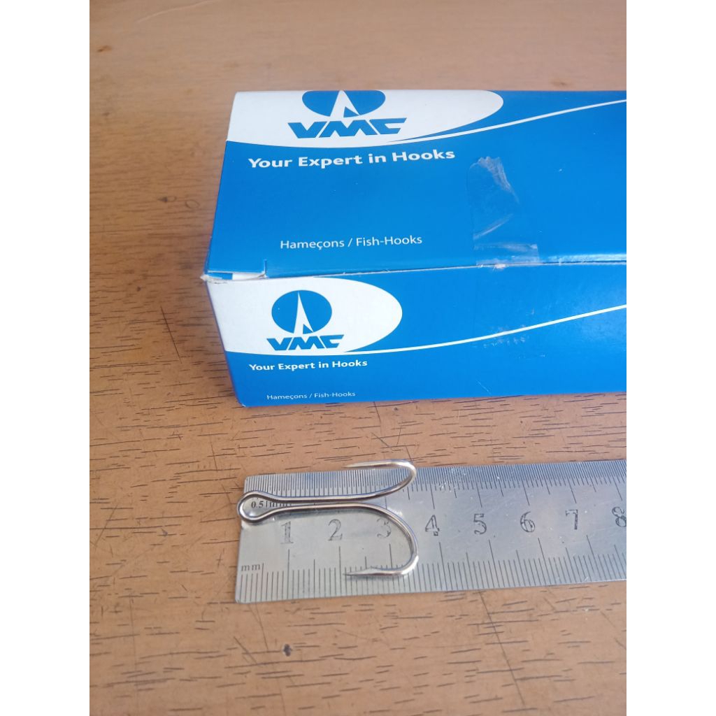 Double Hook VMC 3/0 9908NI  @100 Pcs