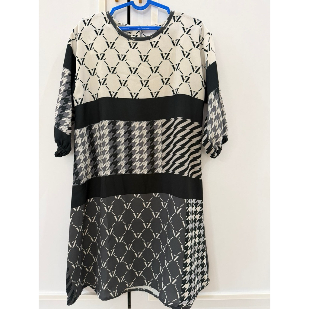 preloved vz kids Vivi zubedi monogram