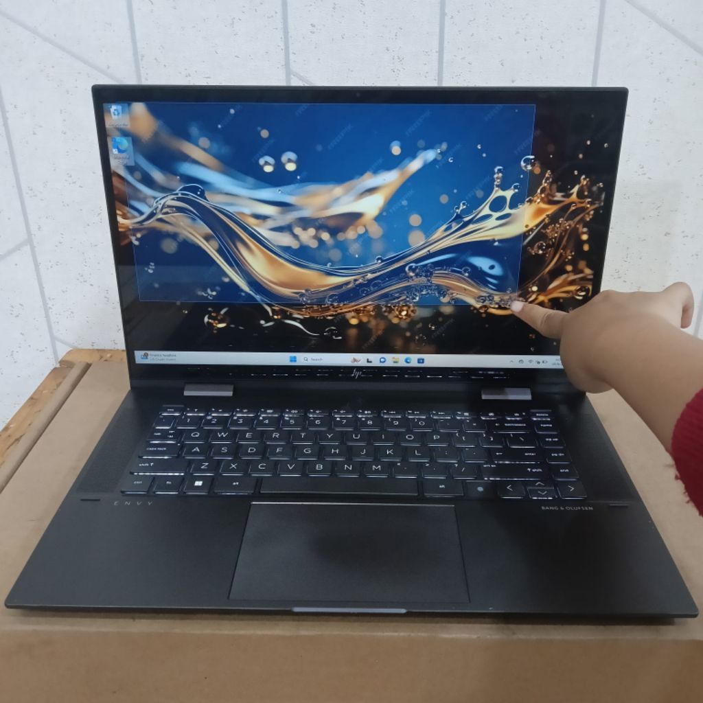 HP Envy X360  15m-eu00313dx, AMD Ryzen 5 5500U, Ram 16/ 256 Gb SSD, 15,6 inch, #Backlight, #Touchscr