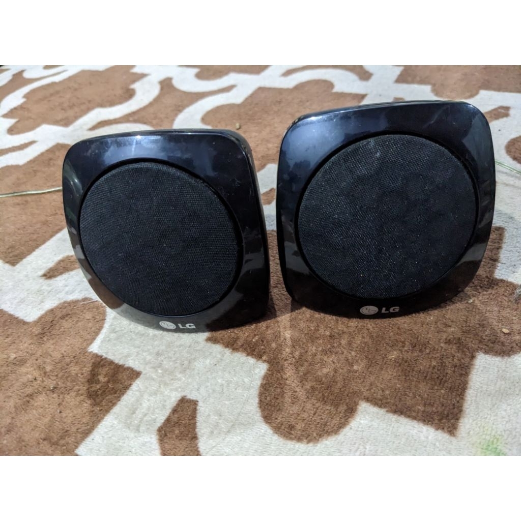 Sepasang speaker pasif LG 3 inch