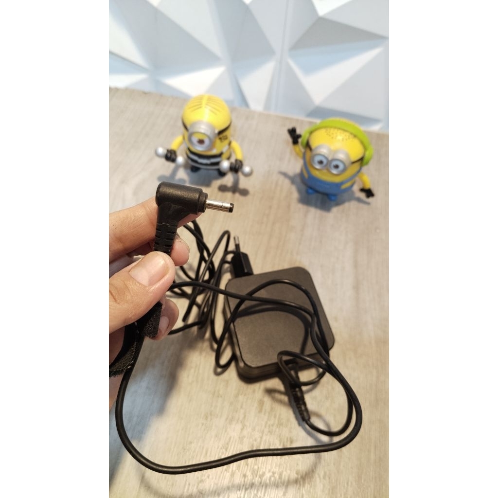 Adaptor Carger Cas Charger Laptop Lenovo 20V 2.25A Original Bekas copotan Laptop