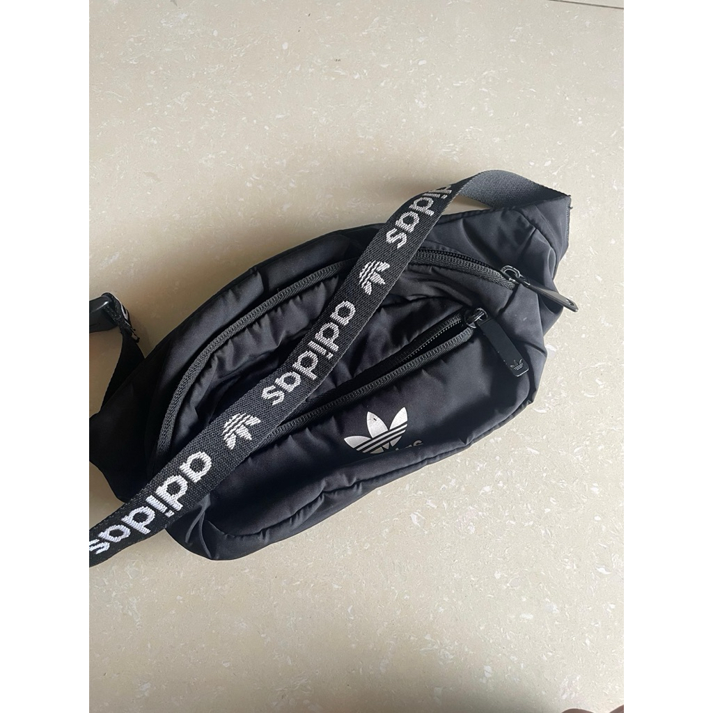 ADIDAS WAISTBAG ORIGINAL PRELOVED - TAS BAHU PRIA TAS SLEMPANG PRIA