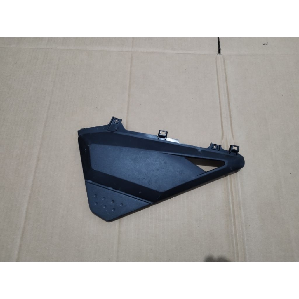 cover tutup aki kiri satria fu 150 fi injeksi original