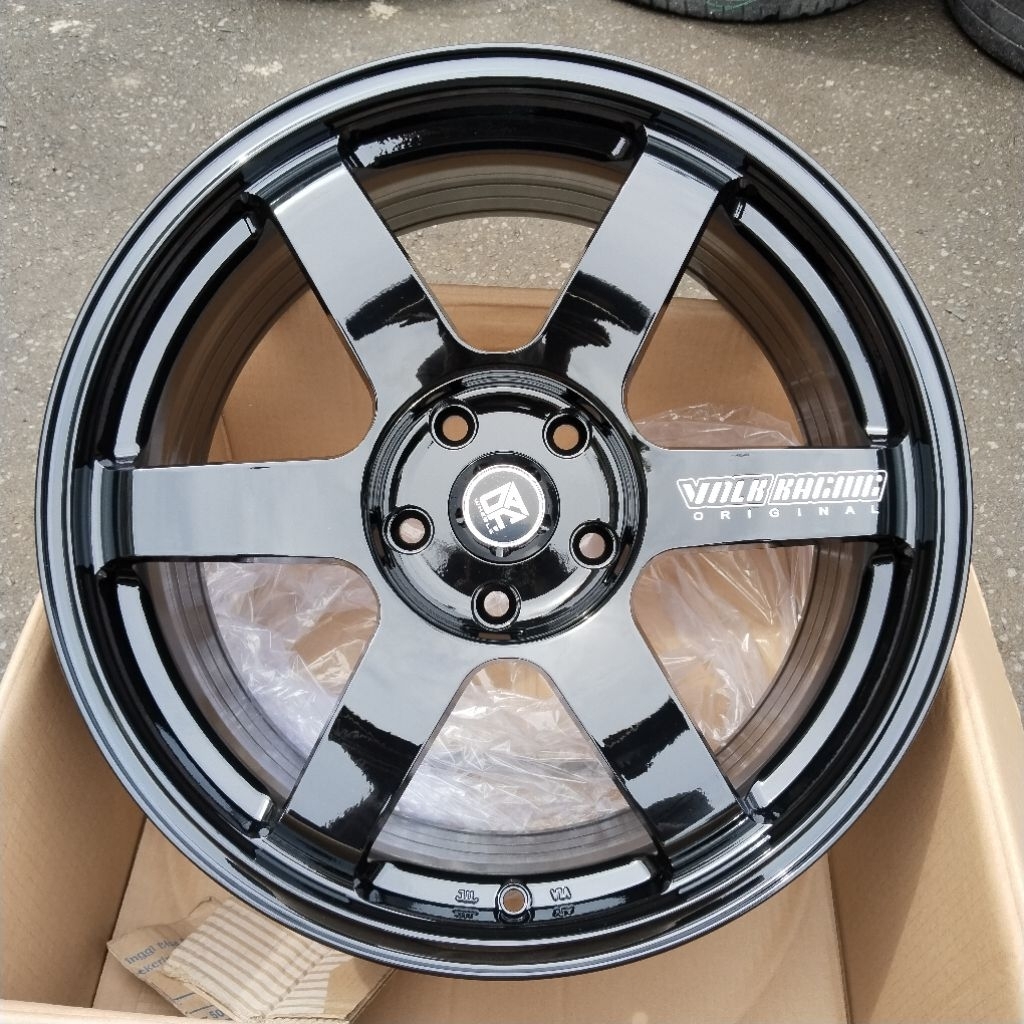 Velg Racing JDM Te37 R18 Pcd 5x114 LebarA 8.5_inc Et 42 LebarB 9.5_inc Et 45 Gloss Black Paket 1 Set