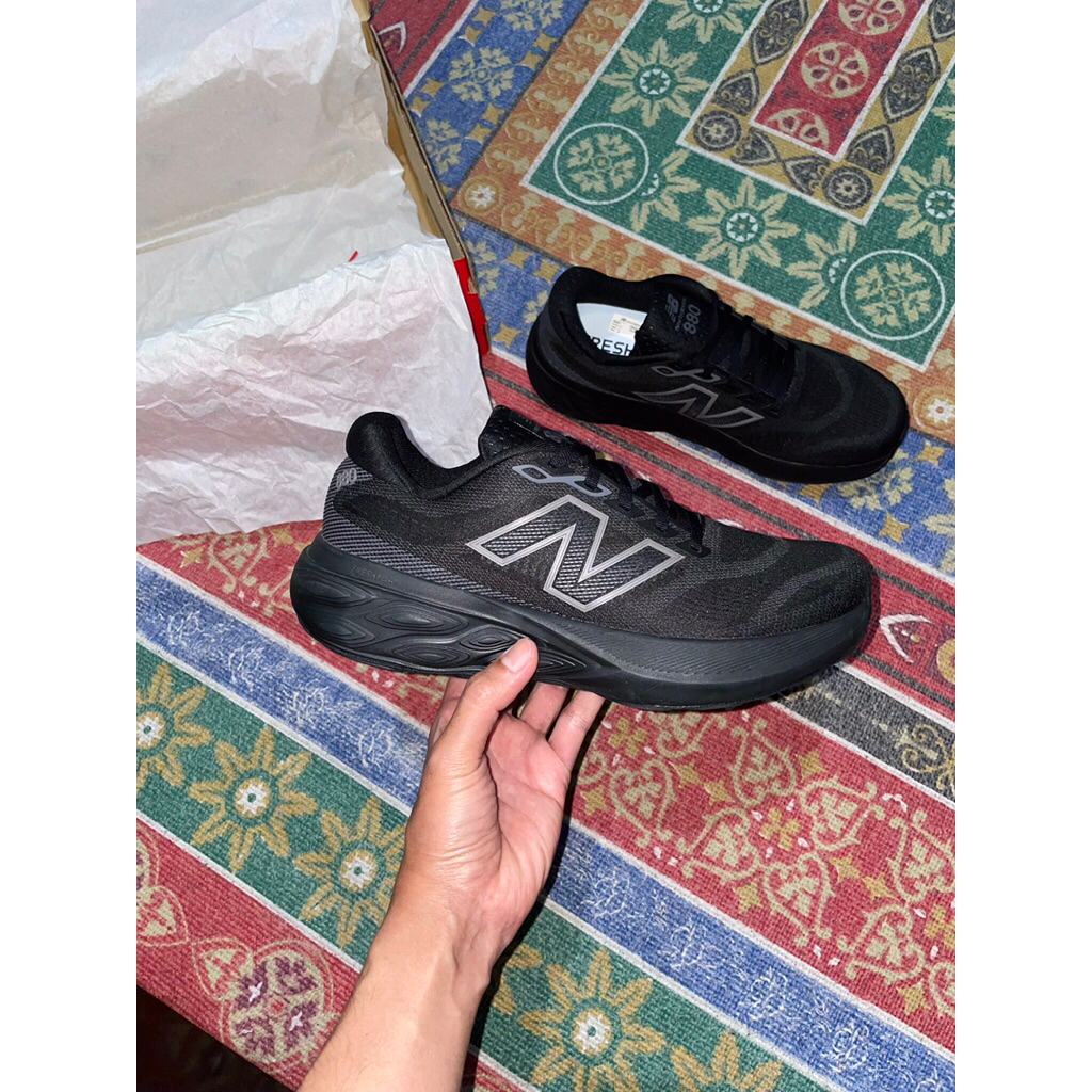 Sepatu New Balance 880 Mens 100% Original - Black, Sepatu Running Sepatu Olahraga