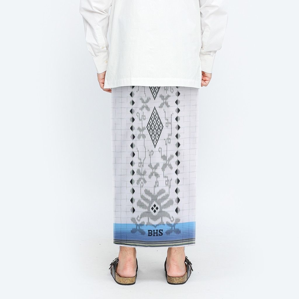 sarung bhs cosmo gold motif k26 prc putih biru 02