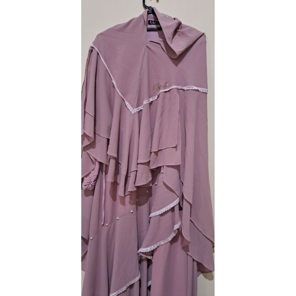 preloved ranee Bruggman