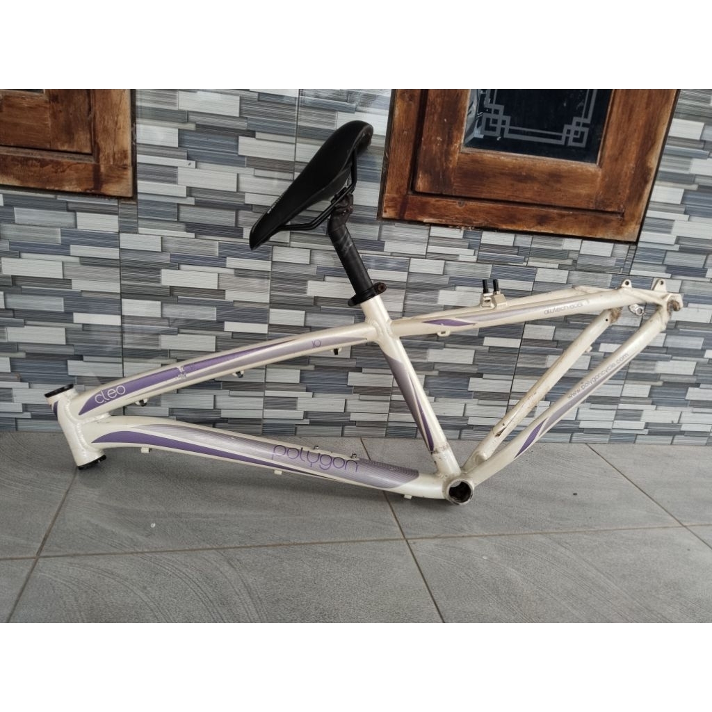 frame polygon cleo ukuran 26