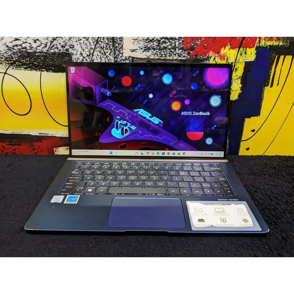 Laptop Asus Zenbook 13 Core i5 8265U 8/256 Backlit Siap Pakai