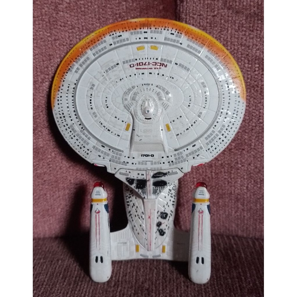 STARTREK USS ENTERPRISE NCC-1701-D TOYSMODEL