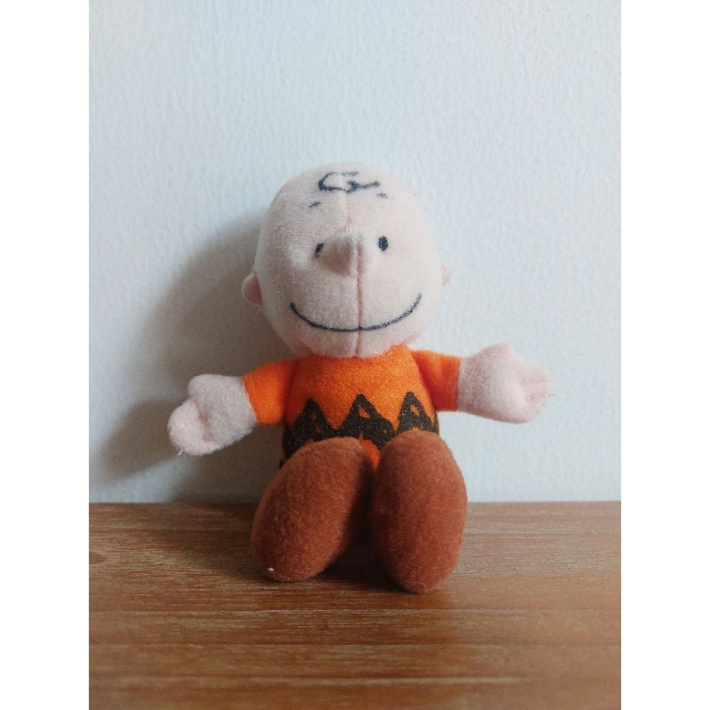Boneka Kecil Peanuts Charlie Brown - Wendy's