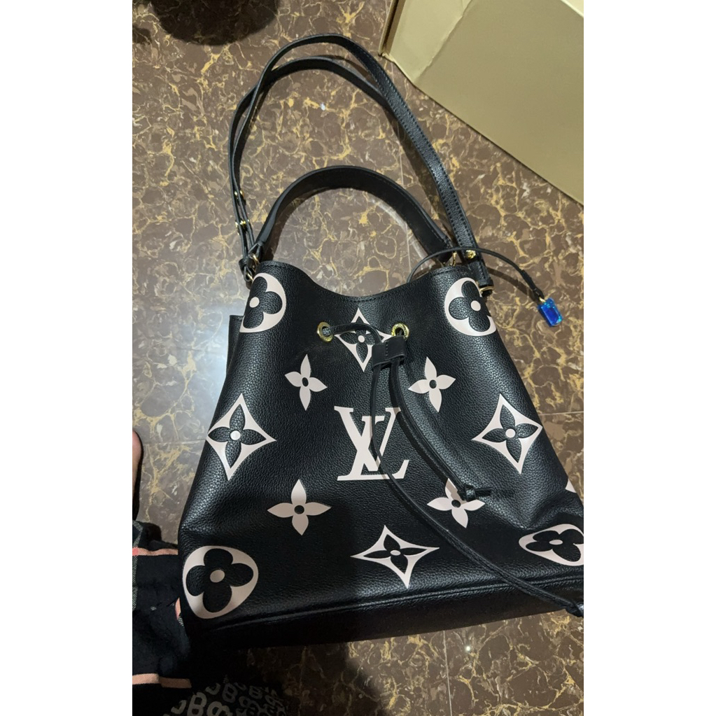 preloved LV monogram