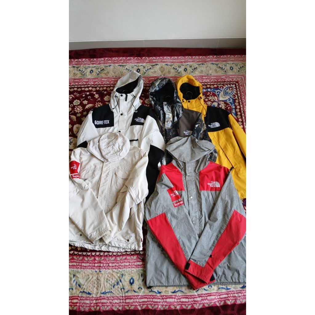 borongan jaket tnf goretex dan tnf supreme