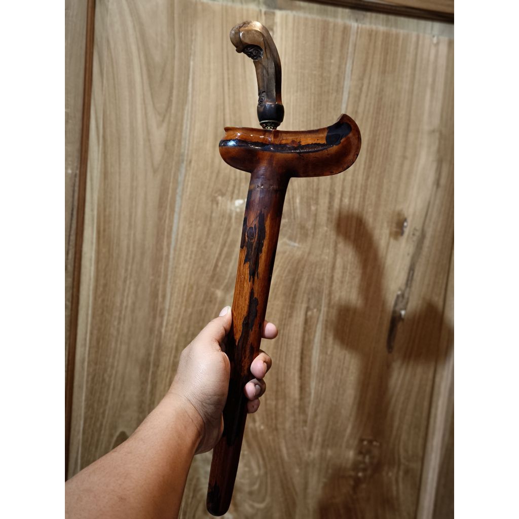 Keris Brojol Pamor Junjung Derajat Warangka Kayu Timoho