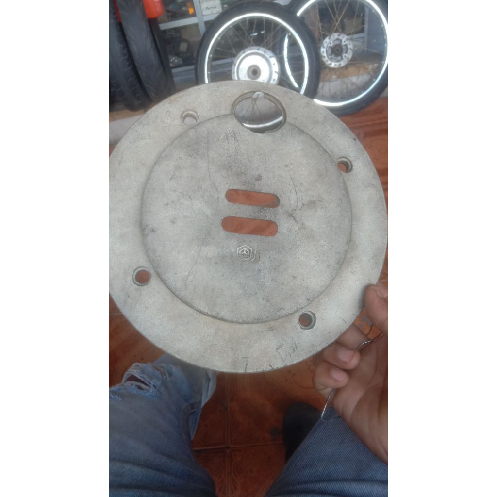 Wildop Vespa Ring 8 Bekas