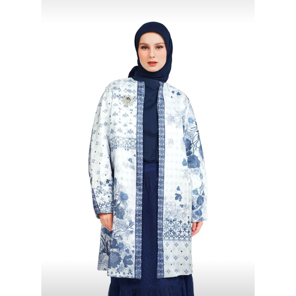 Nada Puspita Sophia Outer M