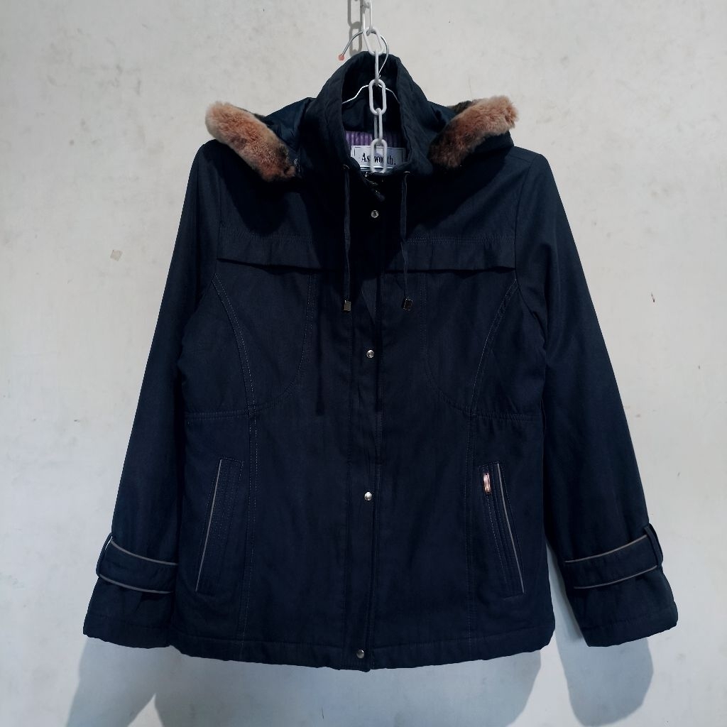 perjaketan tebal warna navy