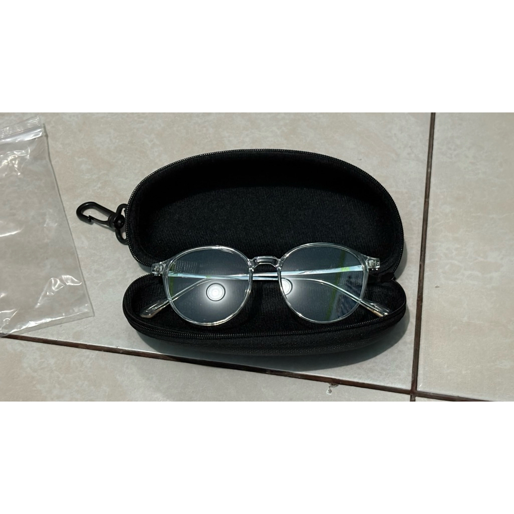 Frame Kacamata Bulat Oval