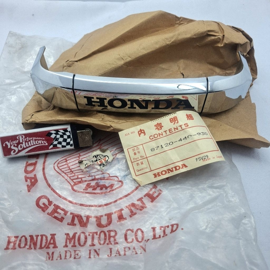 kumisan emblem HONDA GL100 GL125 GLK NOS Original 87120-440-930
