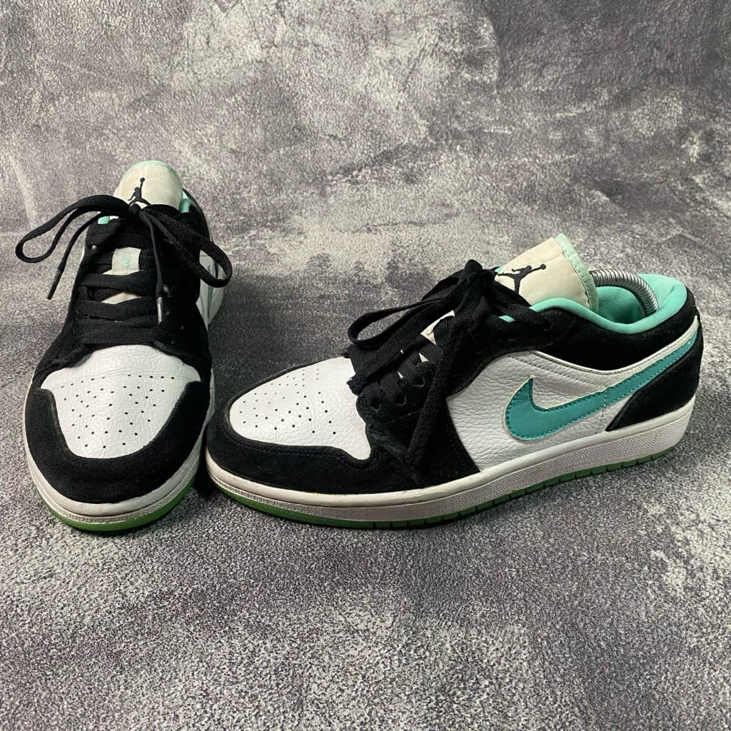 Sepatu Sneakers Nike Air Jordan 1 Low Island Green Second Original