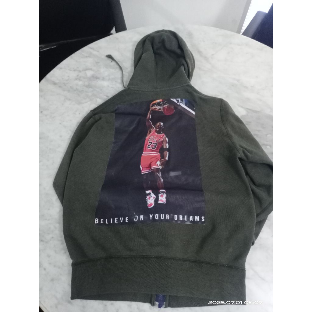 Hodie Zipper Jordan size M bekas second preloved