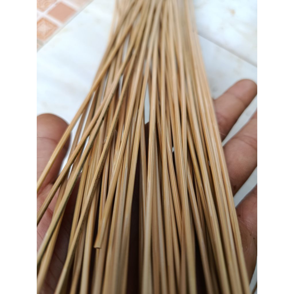 BITINGAN PETUNG LANCIPAN SIAP RAKIT DAN PASANG BENANG, BAMBU RUJI LAYANGAN, LANCIPAN SUDAH DI RAUT U