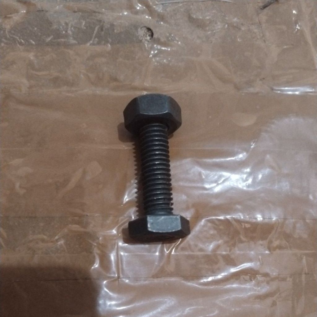 Baut pisau TRACTOR ROTARY YZC (YANMAR)