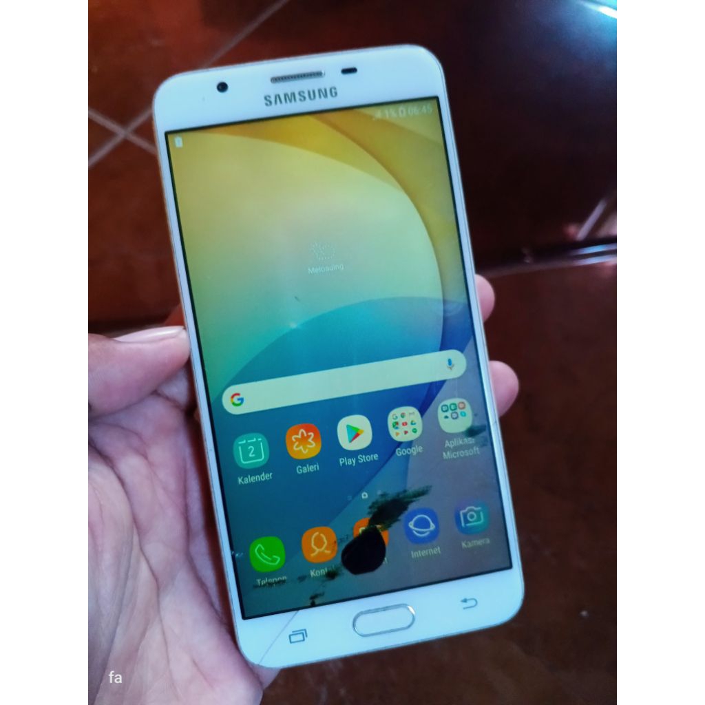samsung galaxy j7 prime minus