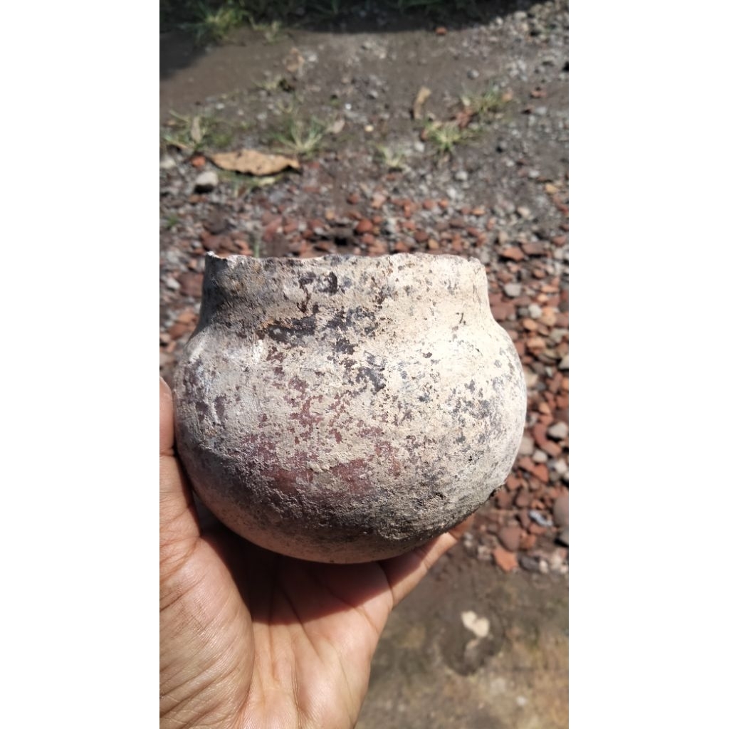 benda kuno antik gerabah temuan