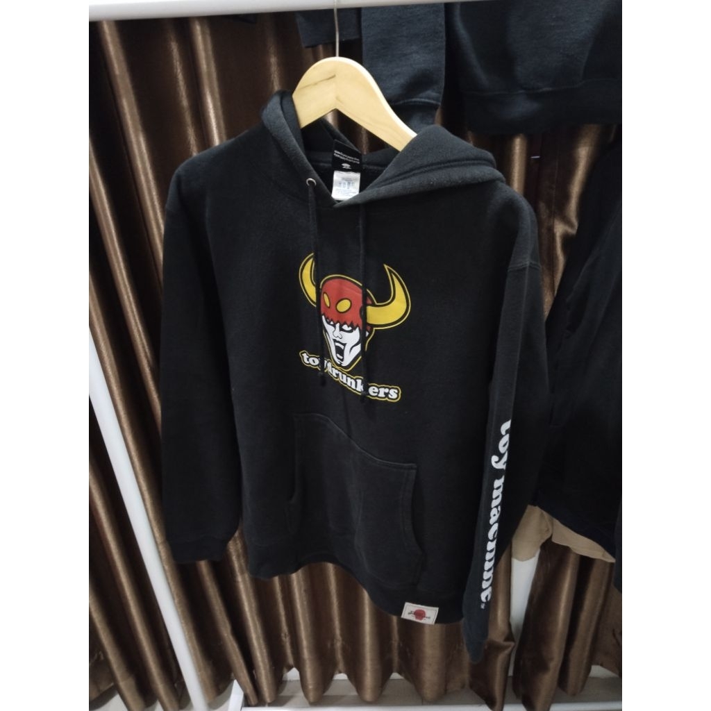 HOODIE TOY MACHINE