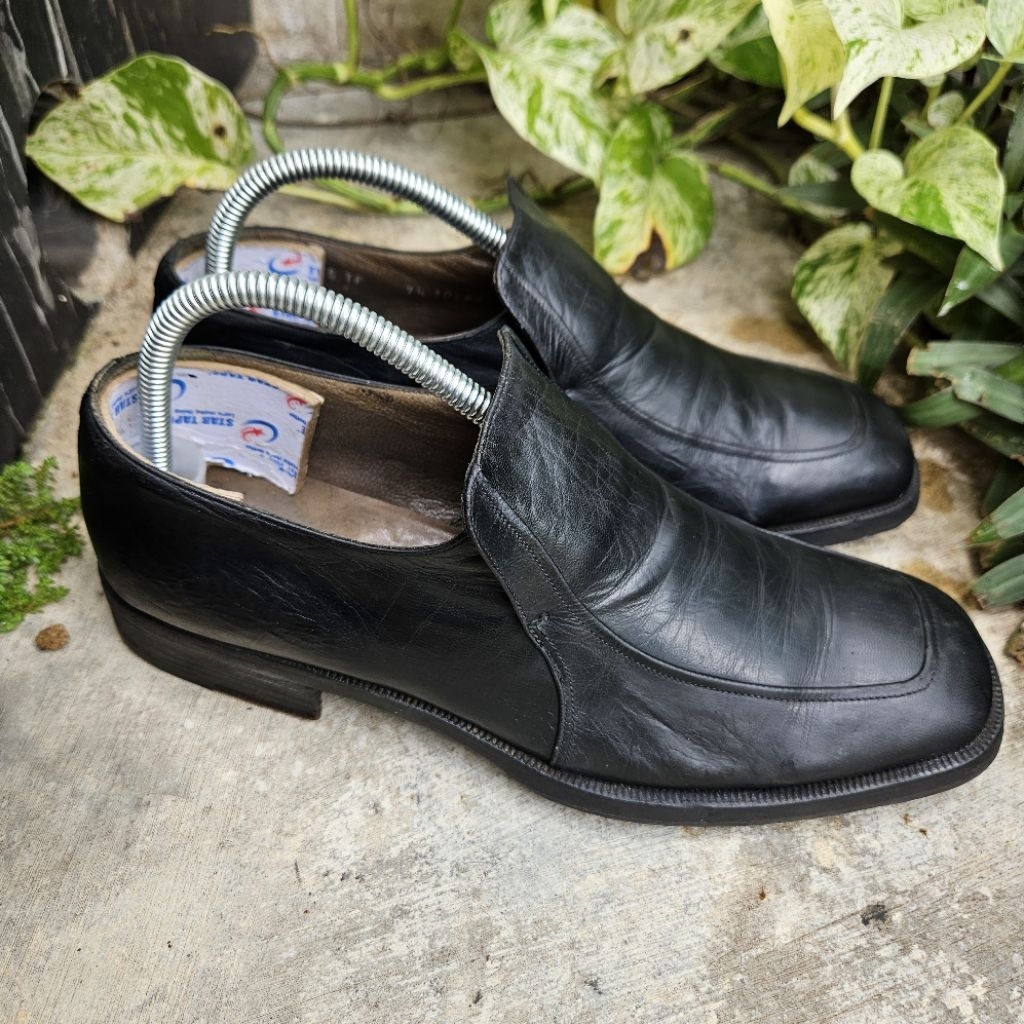 sepatu loafer second moreschi size 41(25cm)