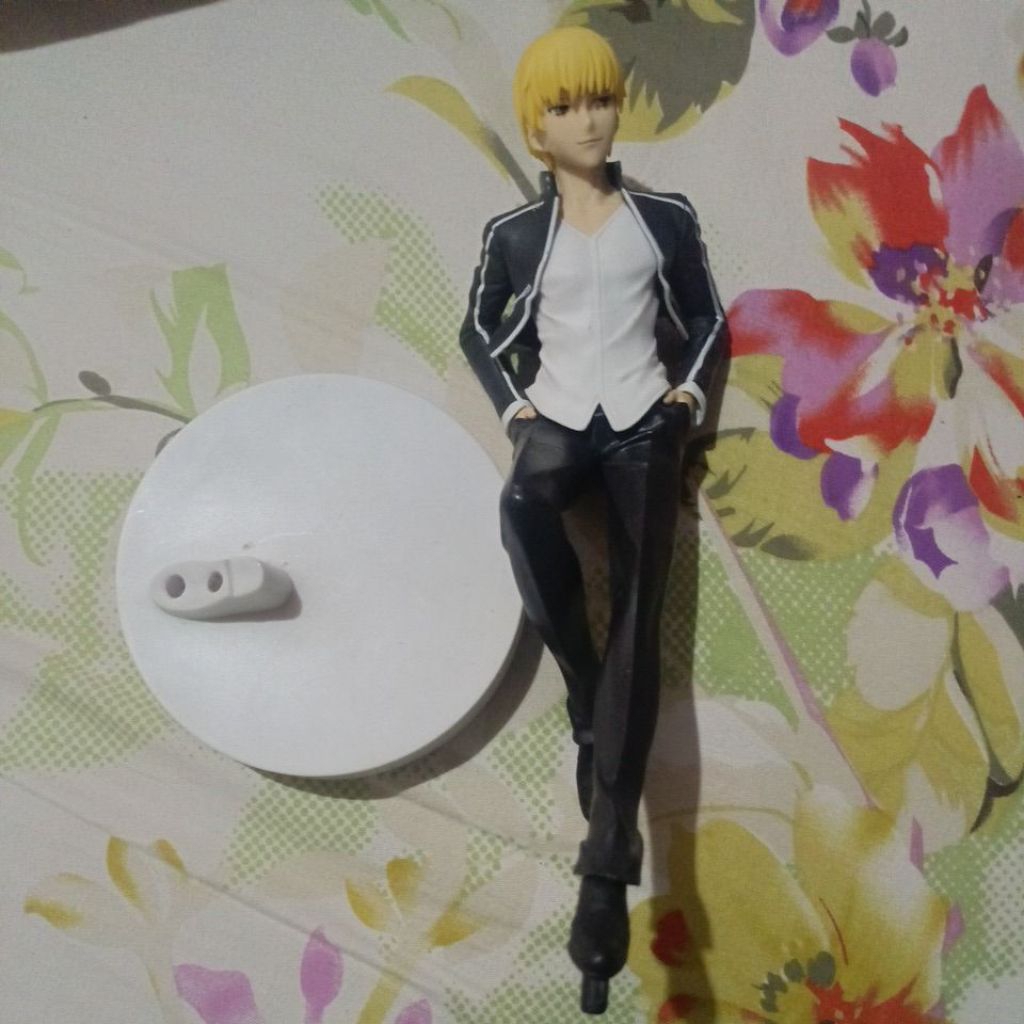 (LOOSE) Gilgamesh Fate Figure Banpresto (MOHON BACA DESKRIPSI)