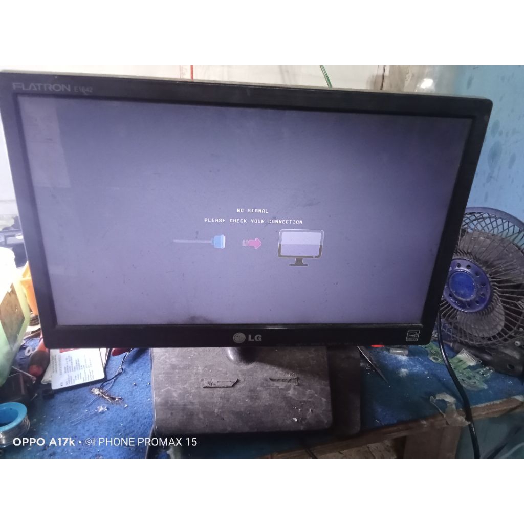 Monitor LG bekas