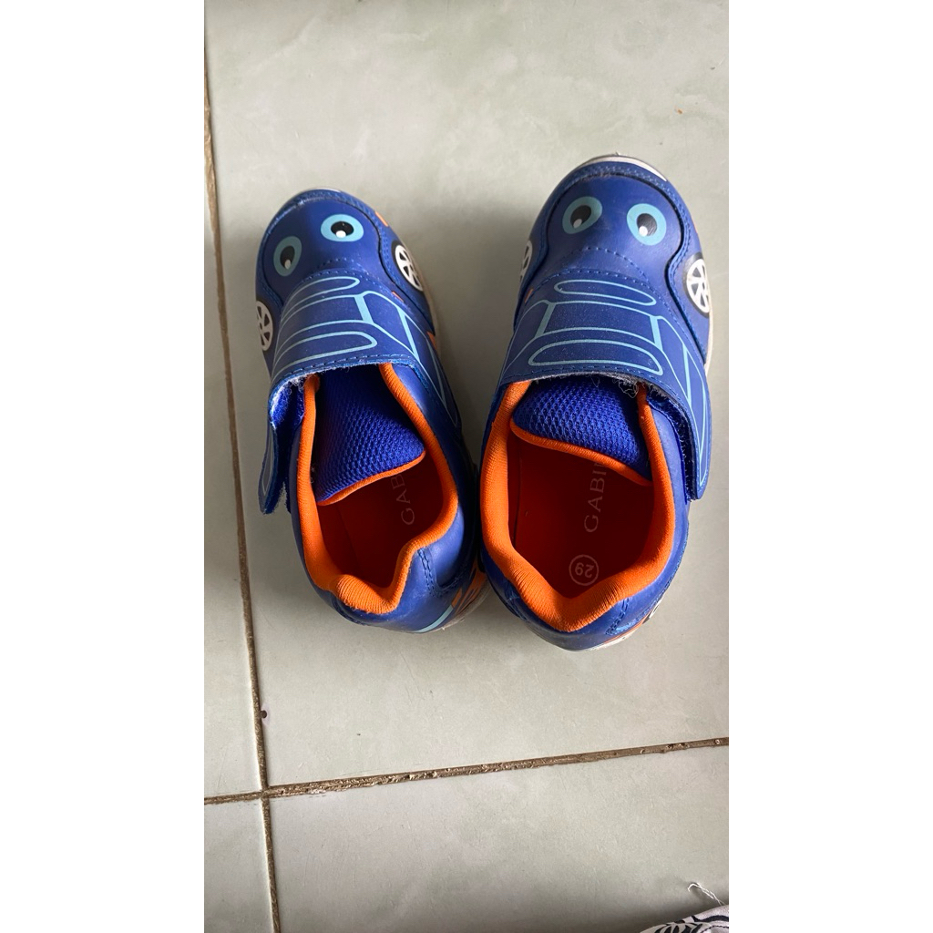 preloved sepatu lebaran/preloved sepatu lebaran anak/preloved sepatu lebaran anak laki laki/preloved