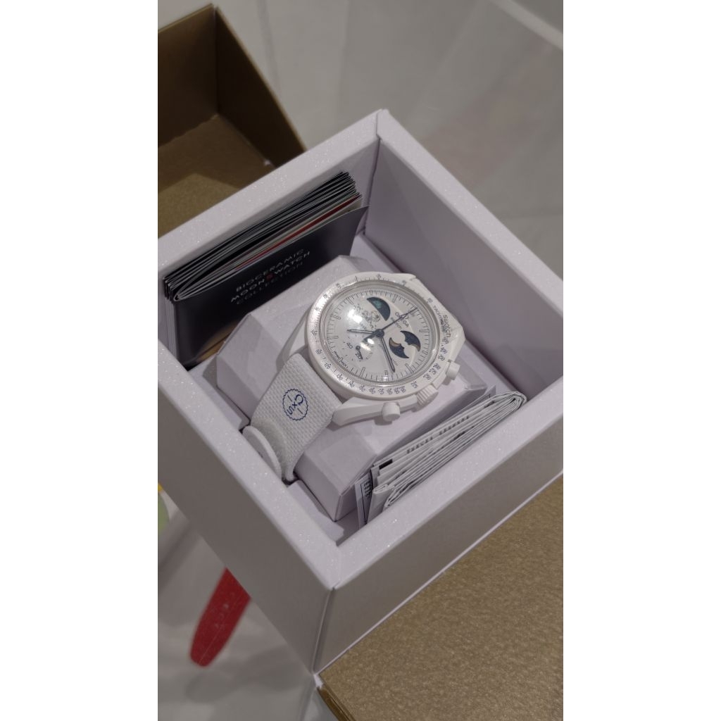 Omega x Swatch x Snoopy Mission To Moonphase BNIB